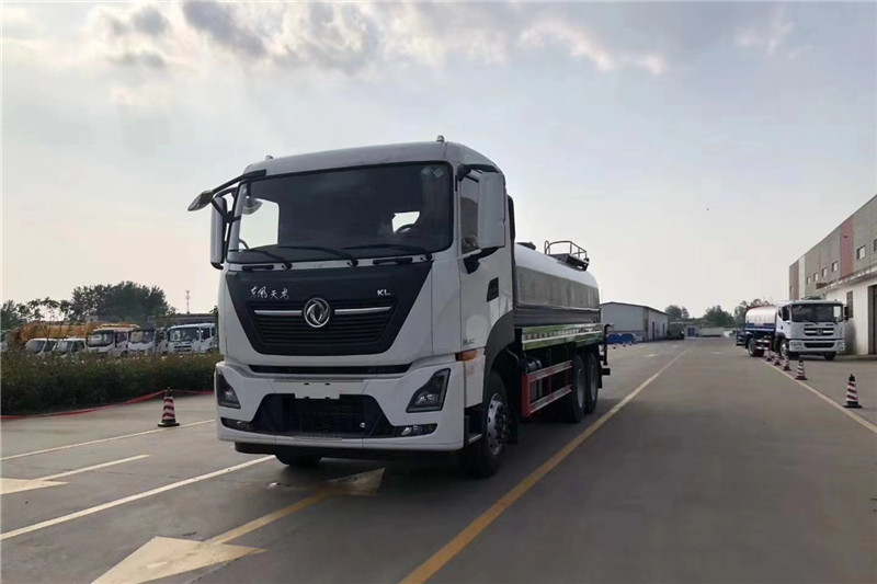 東風(fēng)天龍后八輪20噸噴霧車，國(guó)六綠化噴灑車