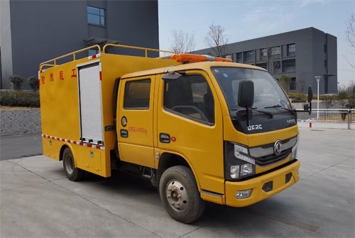 東風多利卡雙排座救險車