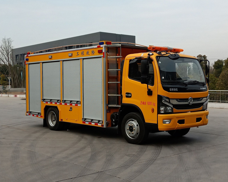 東風多利卡救險車