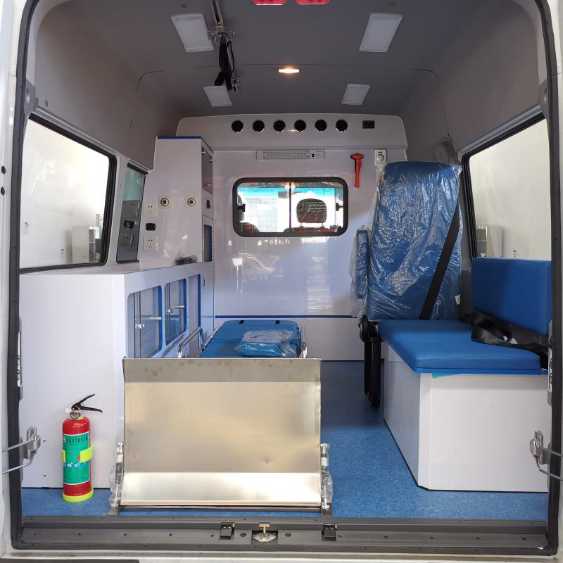 南京依維柯轉(zhuǎn)運(yùn)型救護(hù)車