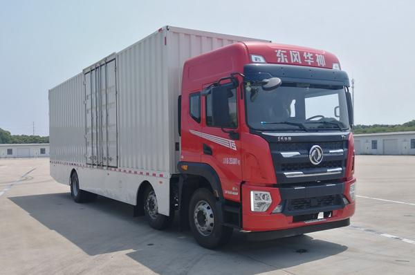 東風(fēng)小三軸CT體檢采血醫(yī)療車