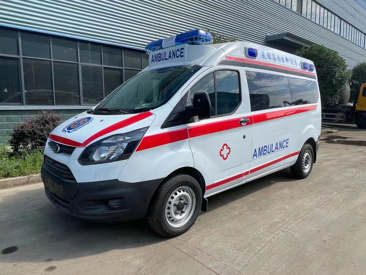 江鈴福特監(jiān)護(hù)型救護(hù)車