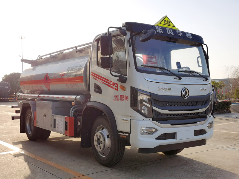 楚勝牌CSC5126GJYEH6AC型加油車