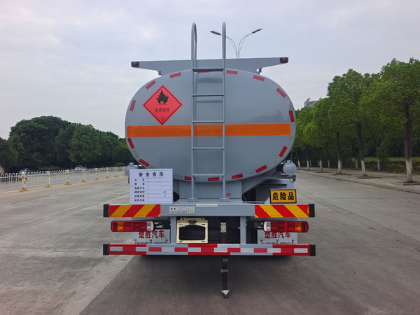 楚勝牌CSC5265GYYCA6型運(yùn)油車