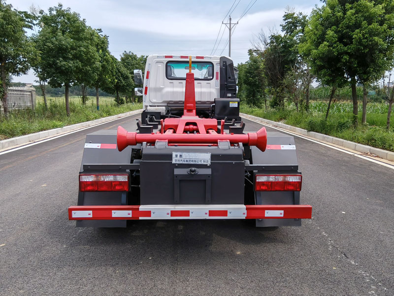 楚勝牌CSC5081ZXXFD6型車廂可卸式垃圾車