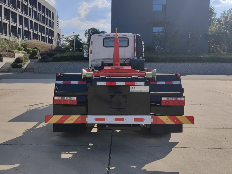 楚勝牌CSC5161ZXXDF6型車廂可卸式垃圾車