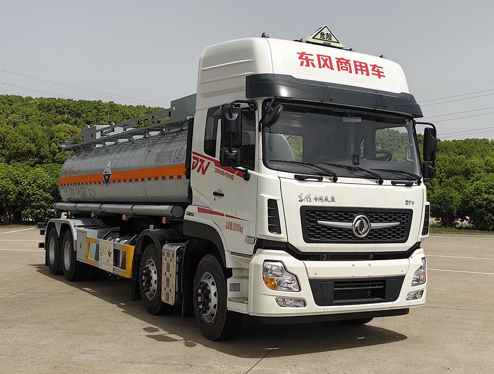 楚勝牌CSC5321GFWDF6CY型腐蝕性物品罐式運(yùn)輸車(chē)