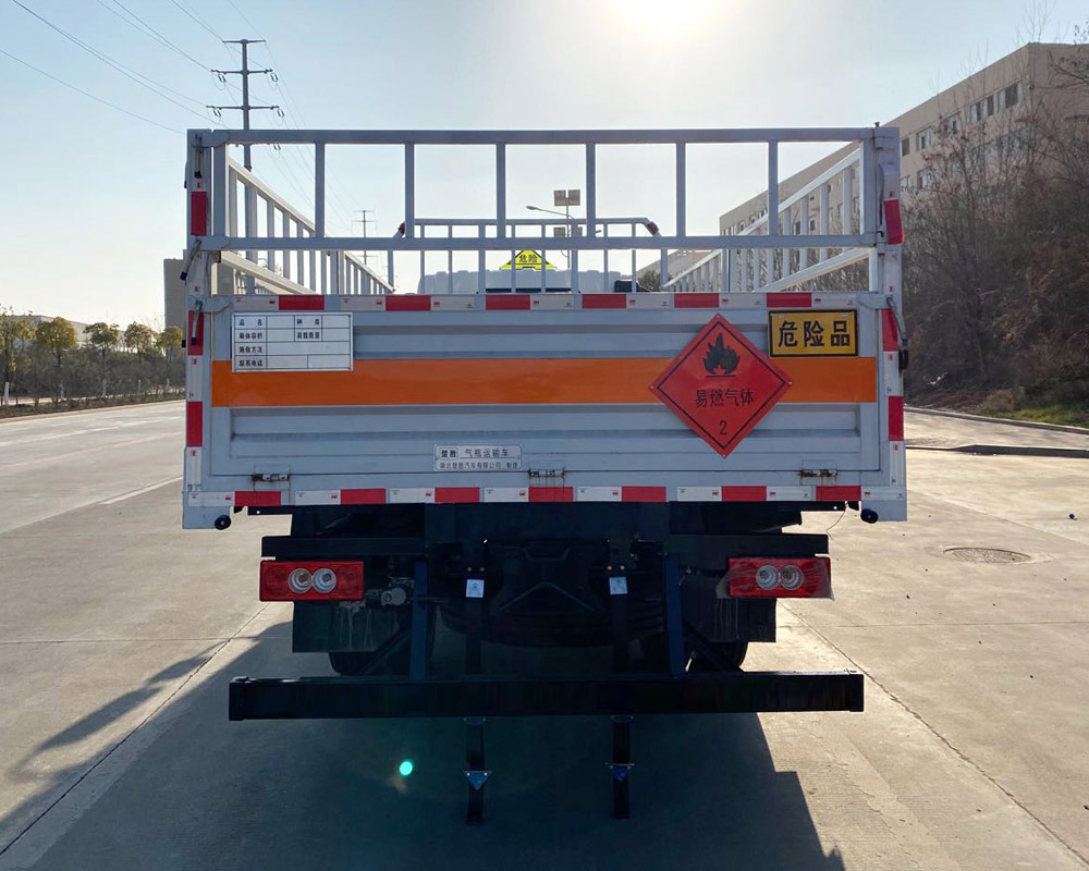 楚勝牌CSC5128TQPB6型氣瓶運輸車