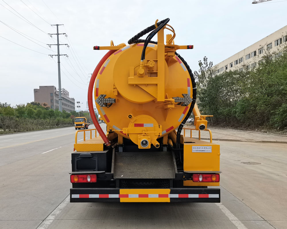 楚勝牌CSC5120GQWD6型清洗吸污車