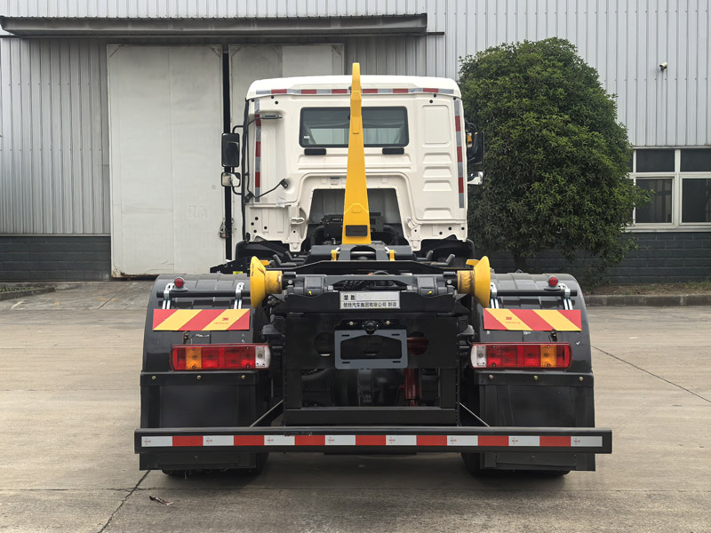 楚勝牌CSC5187ZXXZBEV純電動車廂可卸式垃圾車