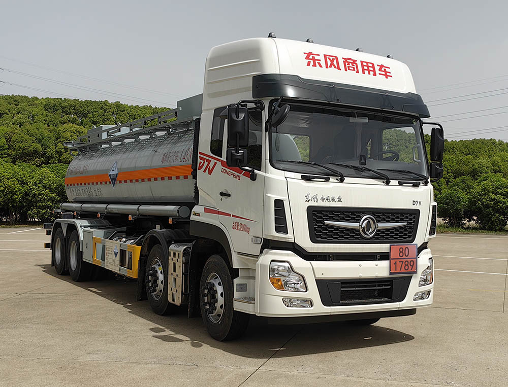 楚勝牌CSC5321GFWDF6CY型腐蝕性物品罐式運(yùn)輸車(chē)